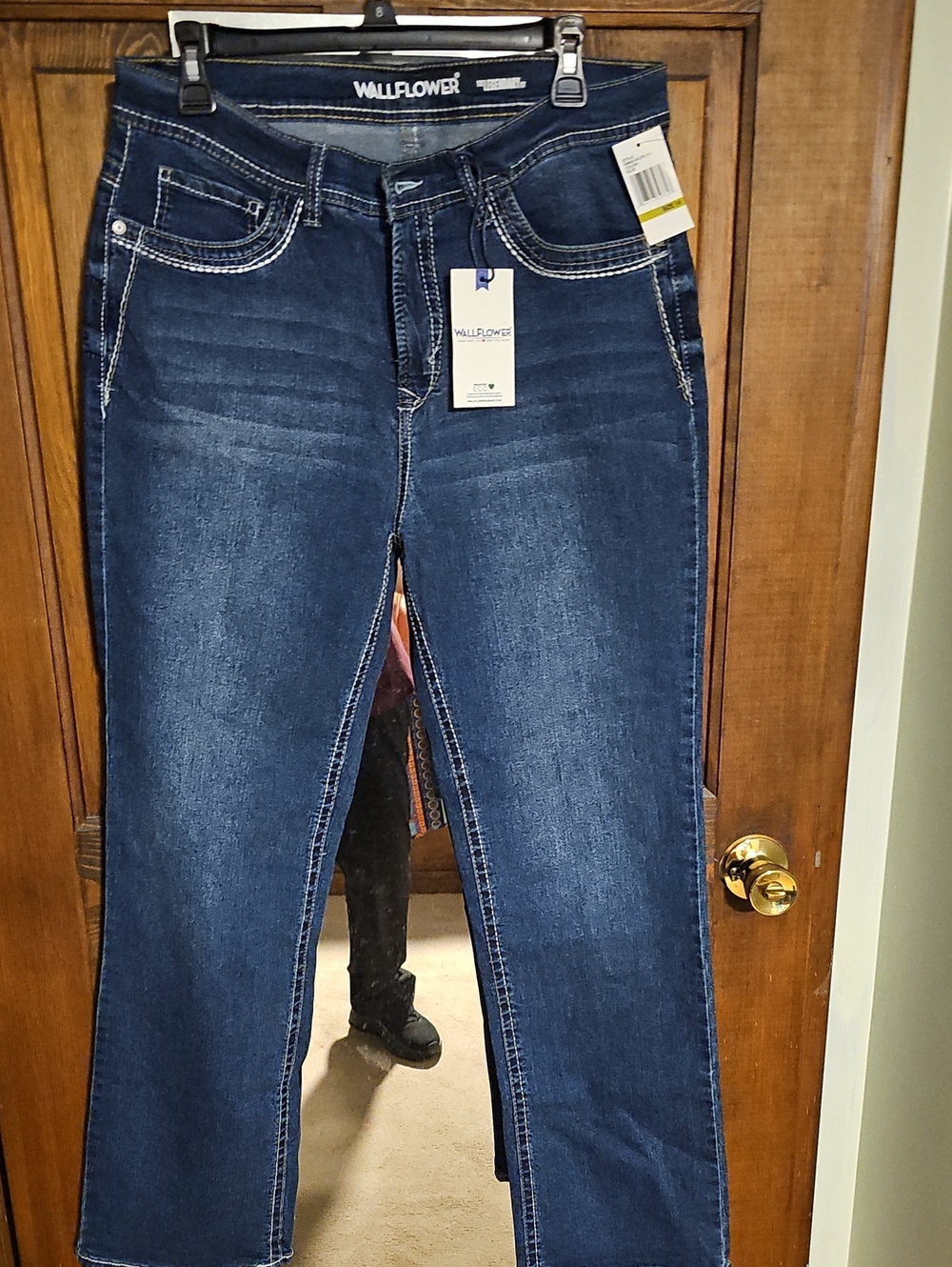 Wallflower Women's Dark Blue Stretch Jeggings - Classic Denim Wash